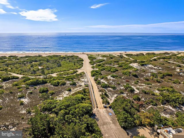 21 E 9 ST, Barnegat Light, NJ 08006