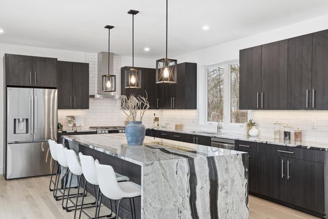 9597 Sandra Lane, Minnetonka, MN 55305