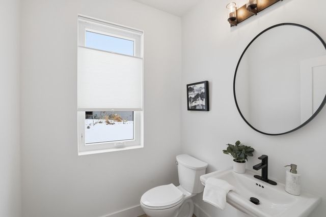 9597 Sandra Lane, Minnetonka, MN 55305