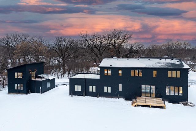 9597 Sandra Lane, Minnetonka, MN 55305