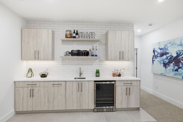 9597 Sandra Lane, Minnetonka, MN 55305