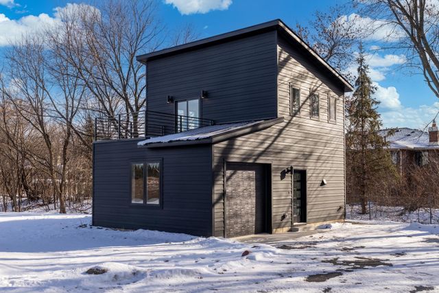 9597 Sandra Lane, Minnetonka, MN 55305