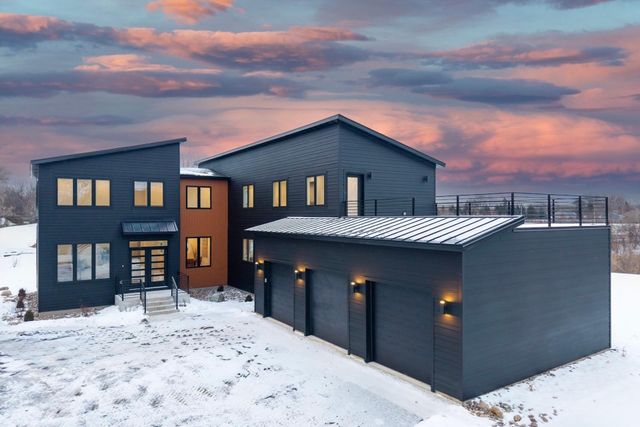 9597 Sandra Lane, Minnetonka, MN 55305