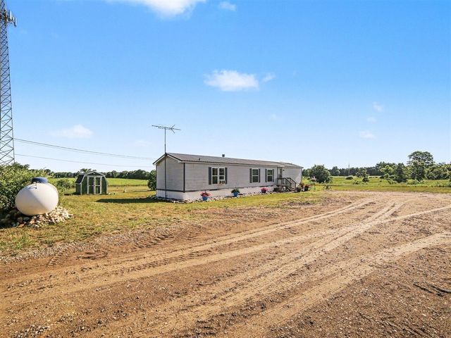 3598 N 64th Avenue, Hart, MI 49420