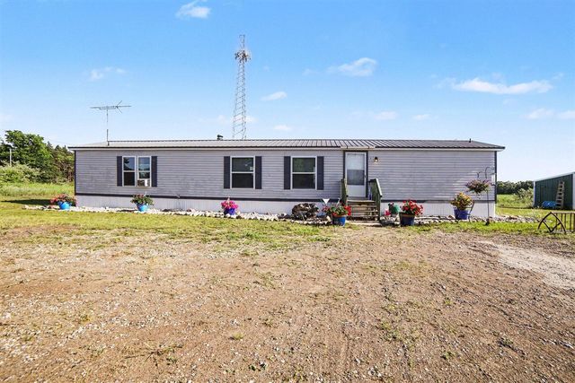 3598 N 64th Avenue, Hart, MI 49420