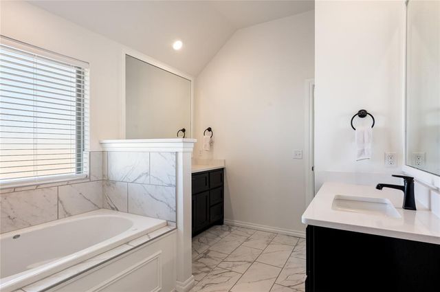 13654 Saltgrass Drive, Edmond, OK 73025