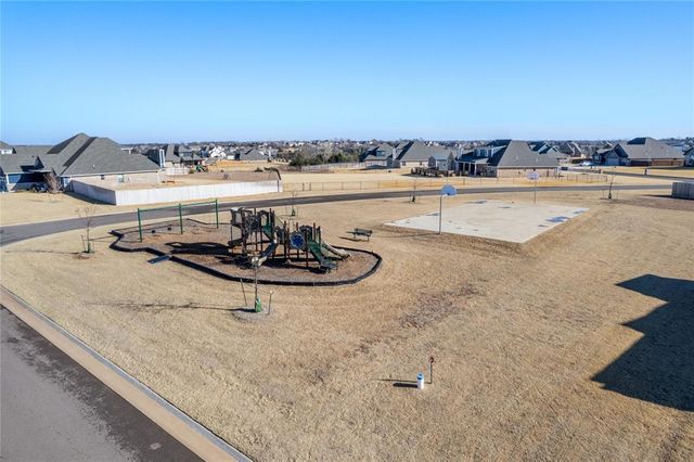 13654 Saltgrass Drive, Edmond, OK 73025