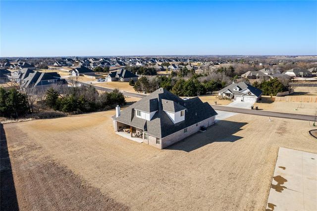 13654 Saltgrass Drive, Edmond, OK 73025