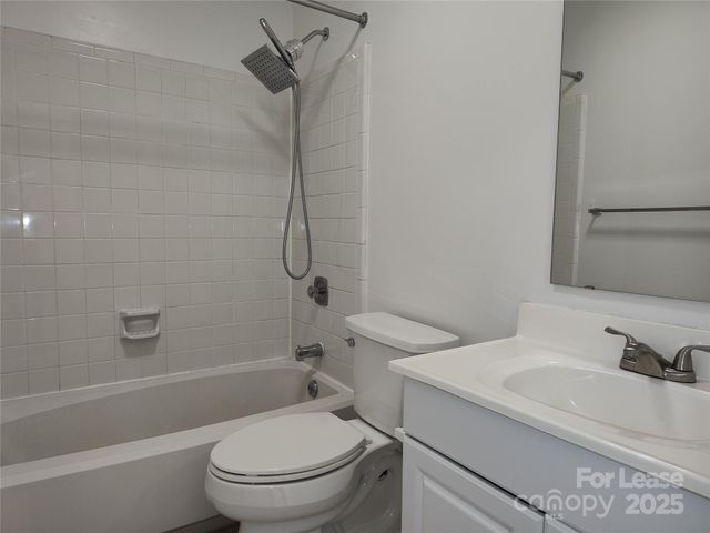 3009 Heathstead Place F, Charlotte, NC 28210