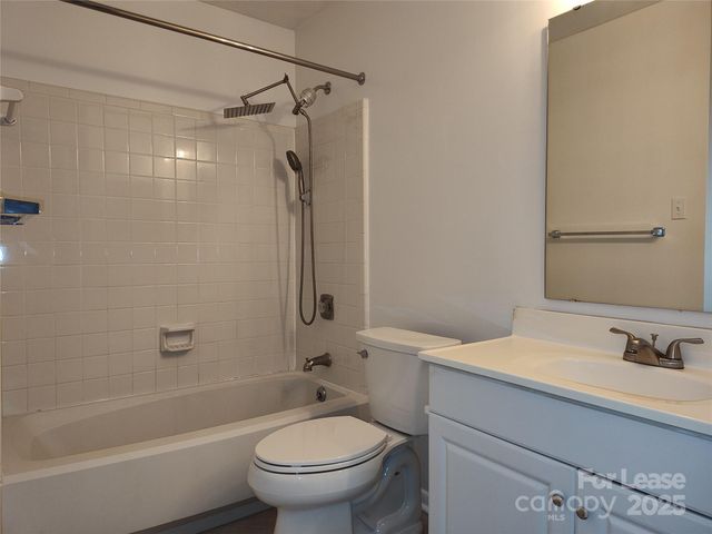 3009 Heathstead Place F, Charlotte, NC 28210