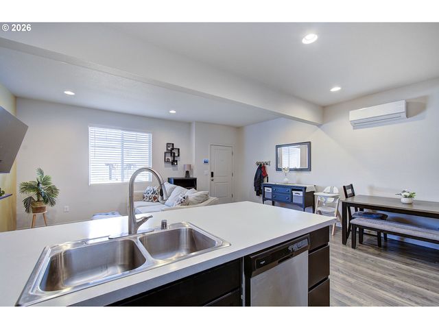 11733 Ne 22ND Way, Vancouver, WA 98684