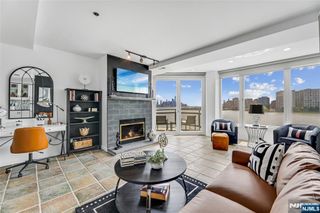 600 Harbor Boulevard 926, Weehawken, NJ 07086