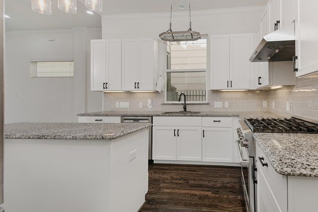 5233 Cornish Street C, Houston, TX 77007