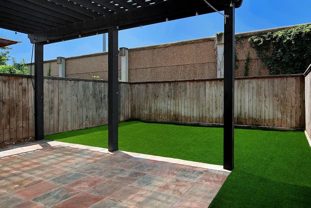 5233 Cornish Street C, Houston, TX 77007