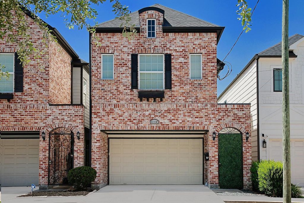 5233 Cornish Street C, Houston, TX 77007