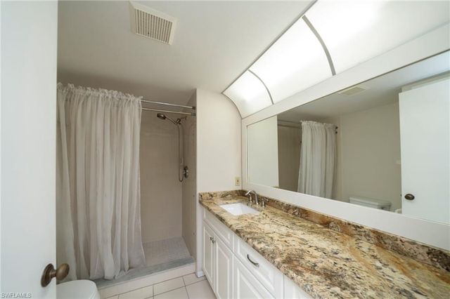 17455 Blueberry Hill DR # F, Fort Myers, FL 33908