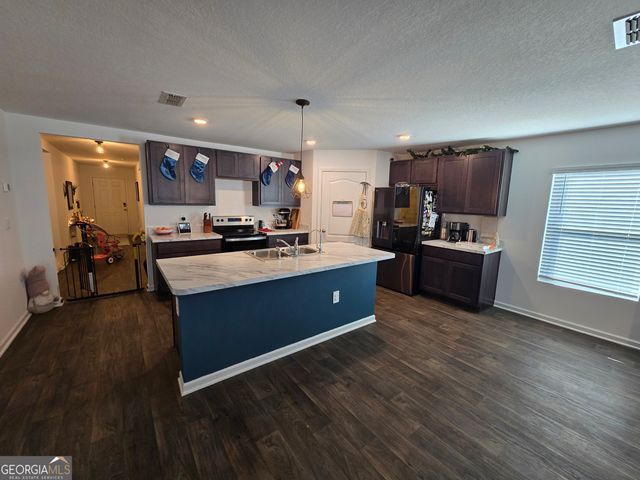 108 Landing Boulevard, Woodbine, GA 31569