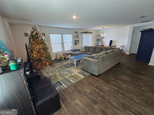 108 Landing Boulevard, Woodbine, GA 31569