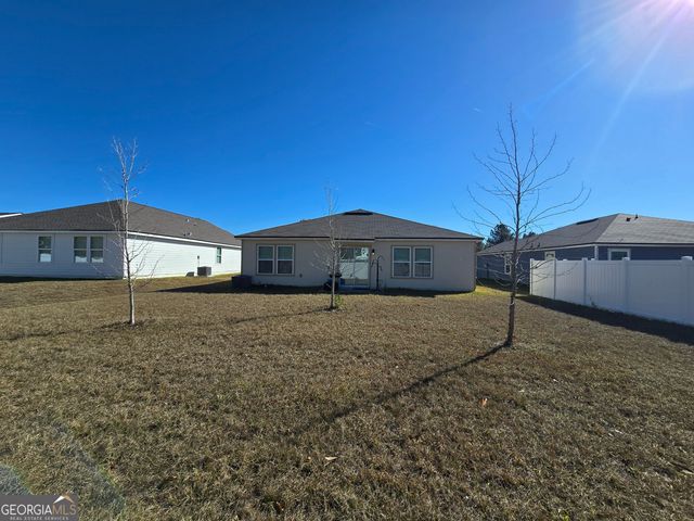 108 Landing Boulevard, Woodbine, GA 31569