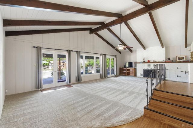 1512 Kaweah Street, Hanford, CA 93230