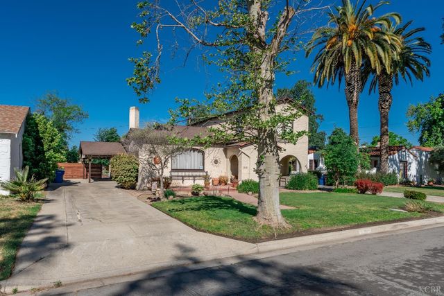 1512 Kaweah Street, Hanford, CA 93230