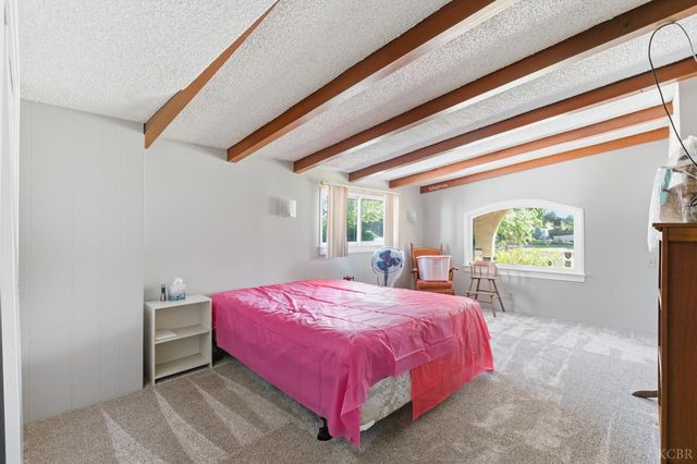 1512 Kaweah Street, Hanford, CA 93230