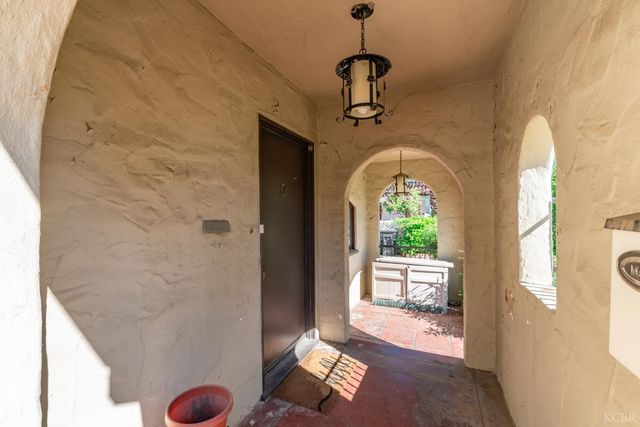 1512 Kaweah Street, Hanford, CA 93230