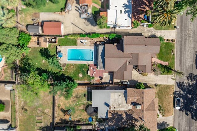 1512 Kaweah Street, Hanford, CA 93230