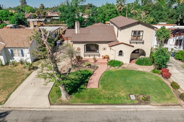 1512 Kaweah Street, Hanford, CA 93230