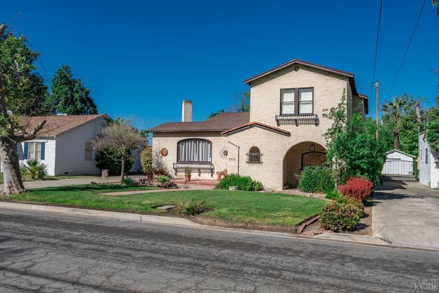 1512 Kaweah Street, Hanford, CA 93230