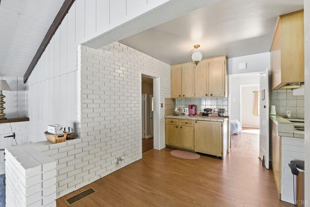 1512 Kaweah Street, Hanford, CA 93230