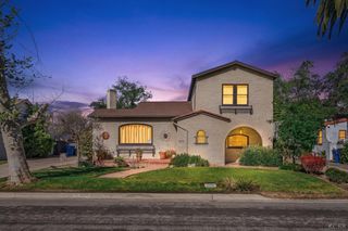 1512 Kaweah Street, Hanford, CA 93230