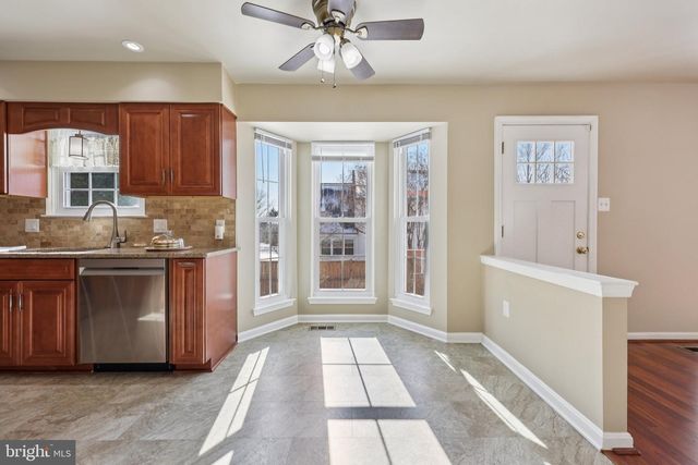 9395 CLOVERHILL CT, Manassas, VA 20110