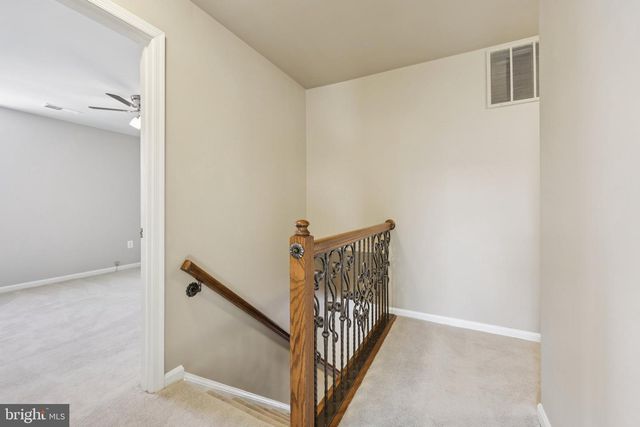 9395 CLOVERHILL CT, Manassas, VA 20110