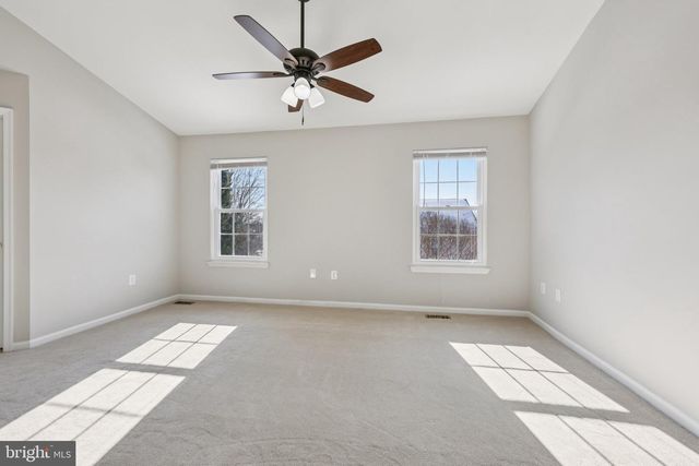 9395 CLOVERHILL CT, Manassas, VA 20110