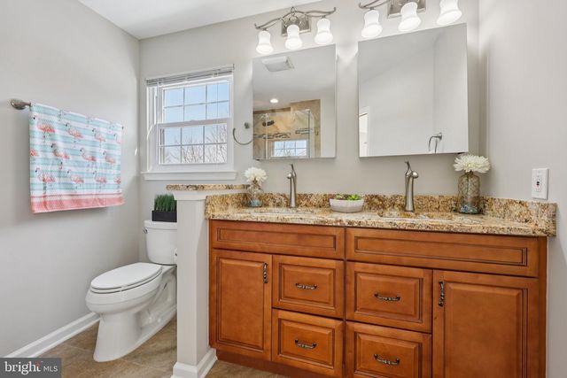 9395 CLOVERHILL CT, Manassas, VA 20110