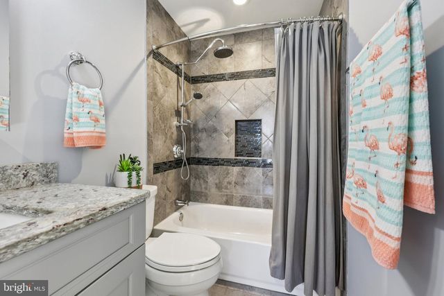 9395 CLOVERHILL CT, Manassas, VA 20110