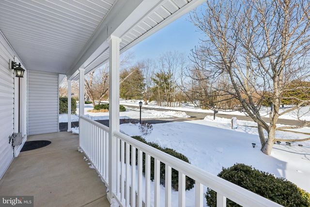 9395 CLOVERHILL CT, Manassas, VA 20110