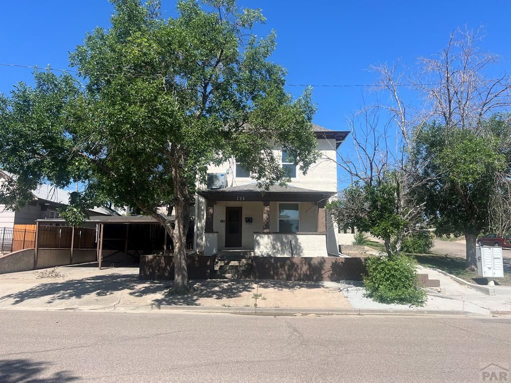 225 N Bradford Ave, Pueblo, CO 81001