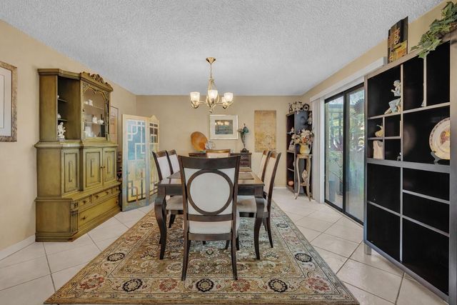 9050 Jacaranda Lane 3, Plantation, FL 33324