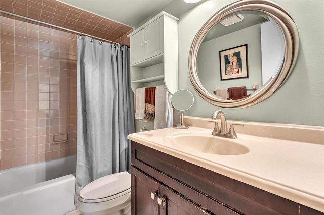 9050 Jacaranda Lane 3, Plantation, FL 33324