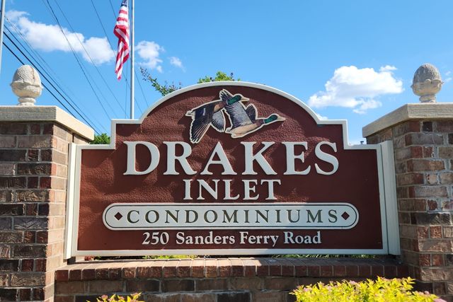 250 Sanders Ferry Rd Apt 49, Hendersonville, TN 37075