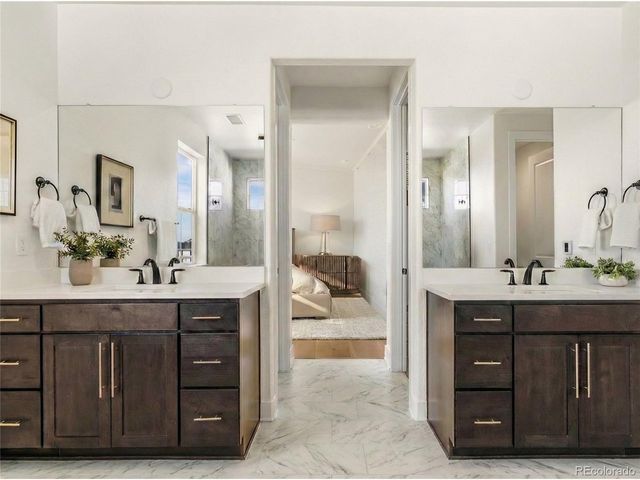 6638 S White Crow Ct, Aurora, CO 80016