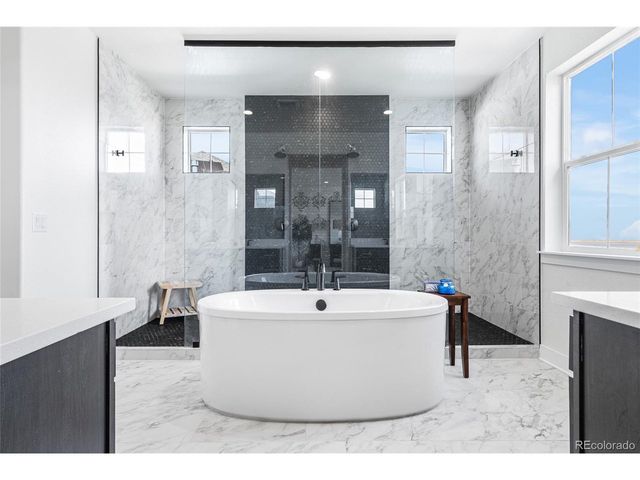 6638 S White Crow Ct, Aurora, CO 80016