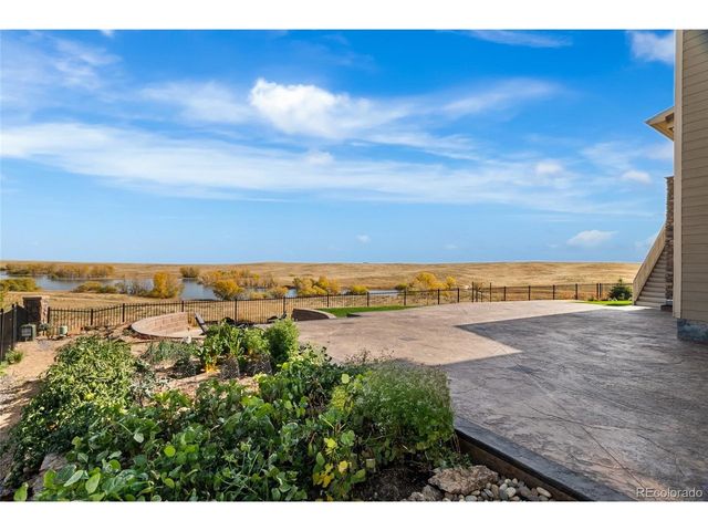 6638 S White Crow Ct, Aurora, CO 80016