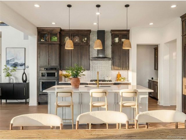 6638 S White Crow Ct, Aurora, CO 80016