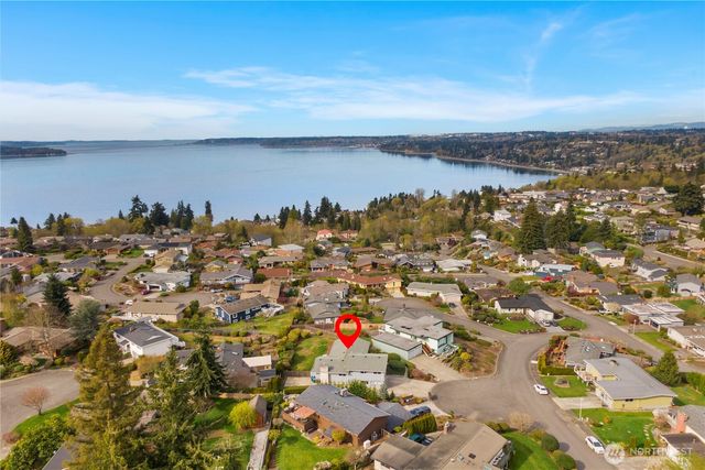 29915 2nd Avenue SW, Federal Way, WA 98023