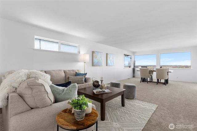 29915 2nd Avenue SW, Federal Way, WA 98023