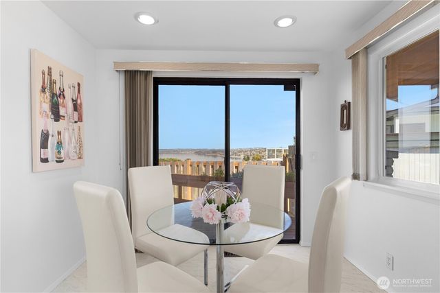 29915 2nd Avenue SW, Federal Way, WA 98023