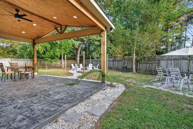 16547 Leafy Meadow Drive, Conroe, TX 77302